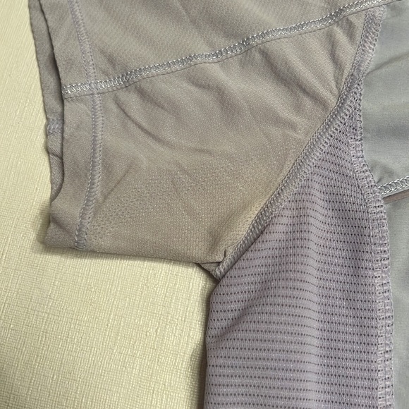 10. Lululemon Run: Fast Track Short Sleeve Purple - Picture 3 of 7